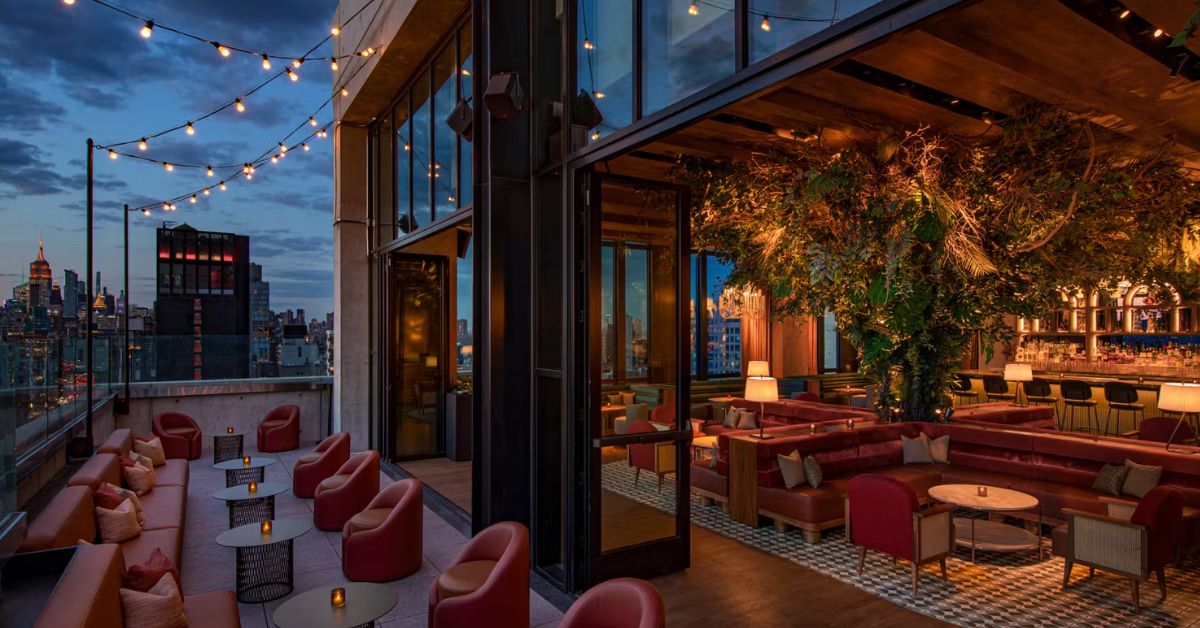 10. The Highlight Room