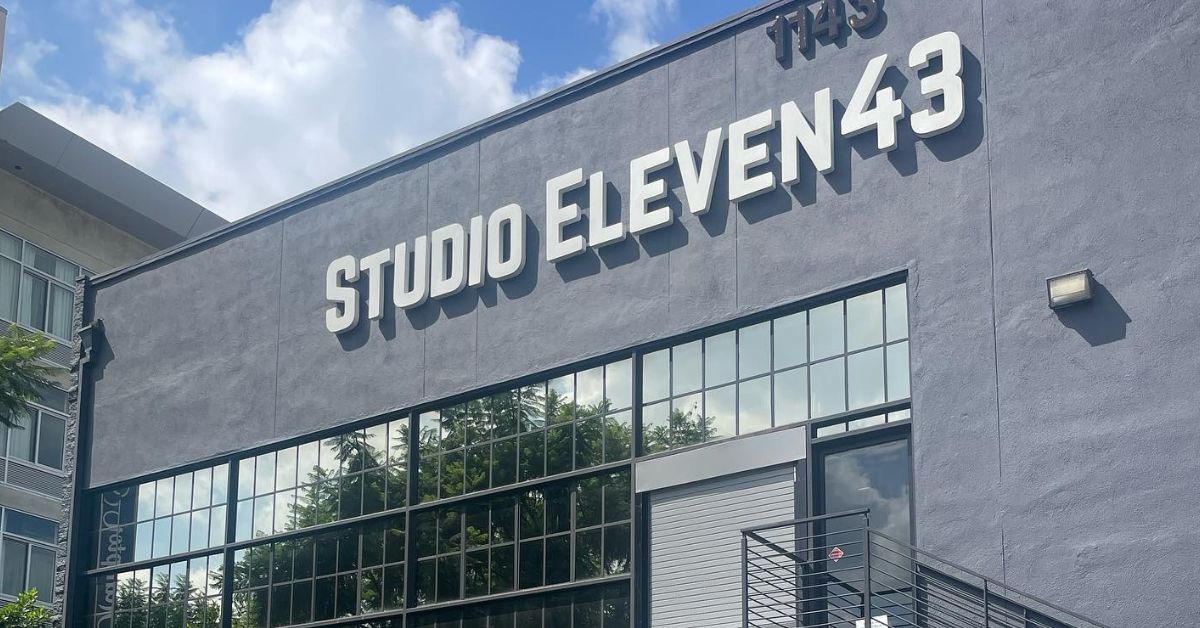 6. Studio Eleven43