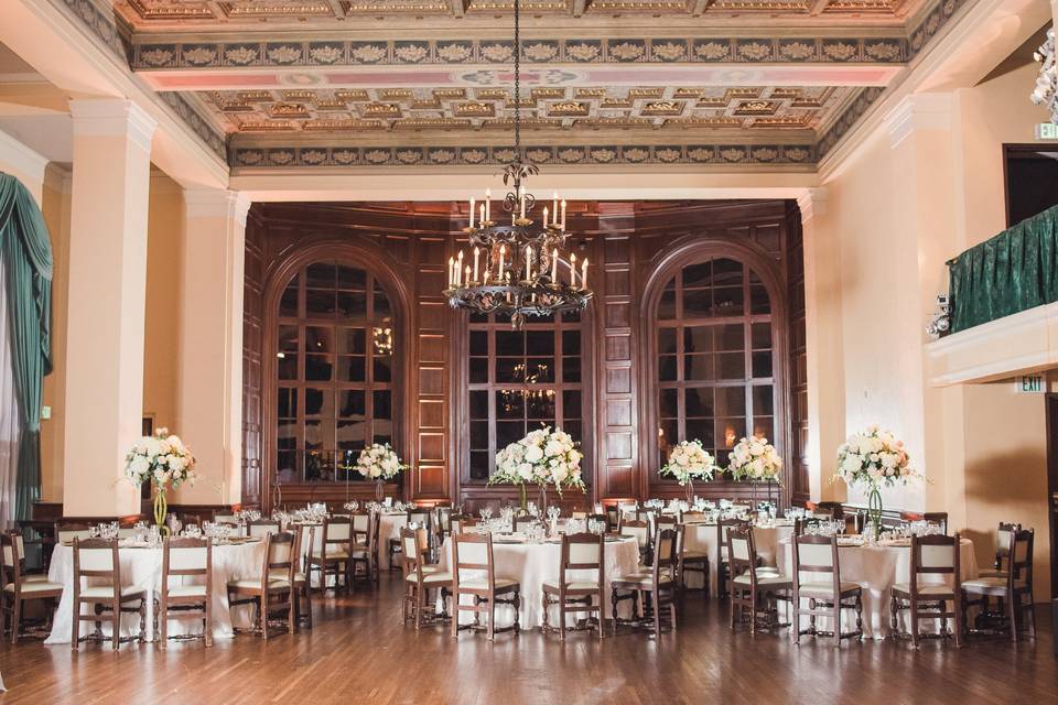 best indoor wedding venues in california Angeles with chandeliers and classic architectural details.